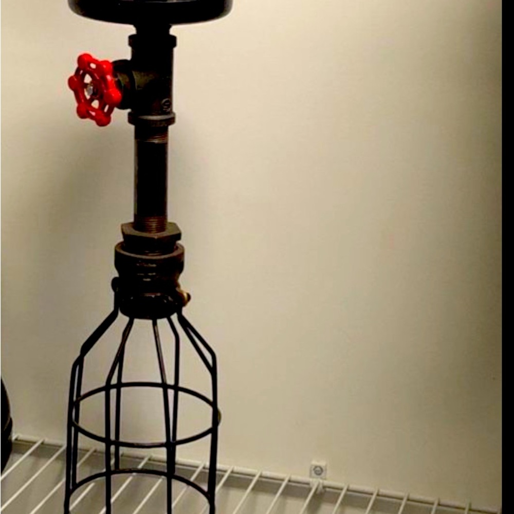 Light fixture